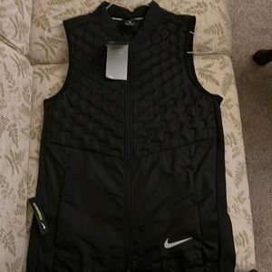 NIKE Aeroloft Size small Style #: 928501-010 NWT